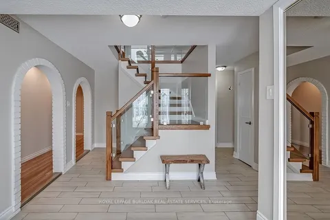 1331 Portview Court, Burlington, ON L7P 4V9