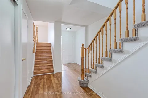76 Willerton Close, Brampton, ON L6V 4J2