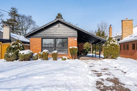 10 Sealcove Dr, Toronto, ON M9C 2C5