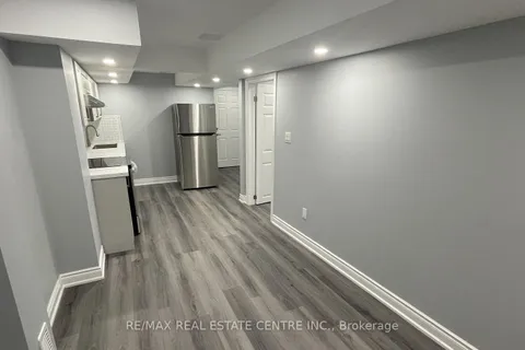 3321 Snowball Road, Mississauga, ON L5N 7M7