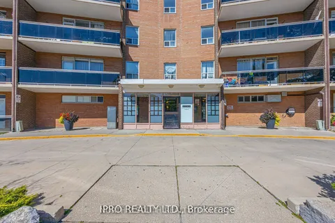 3145 Queen Frederica Drive, Mississauga, ON L4Y 3A7