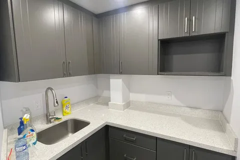 2575 Steeles Avenue, Brampton, ON L6T 5T1