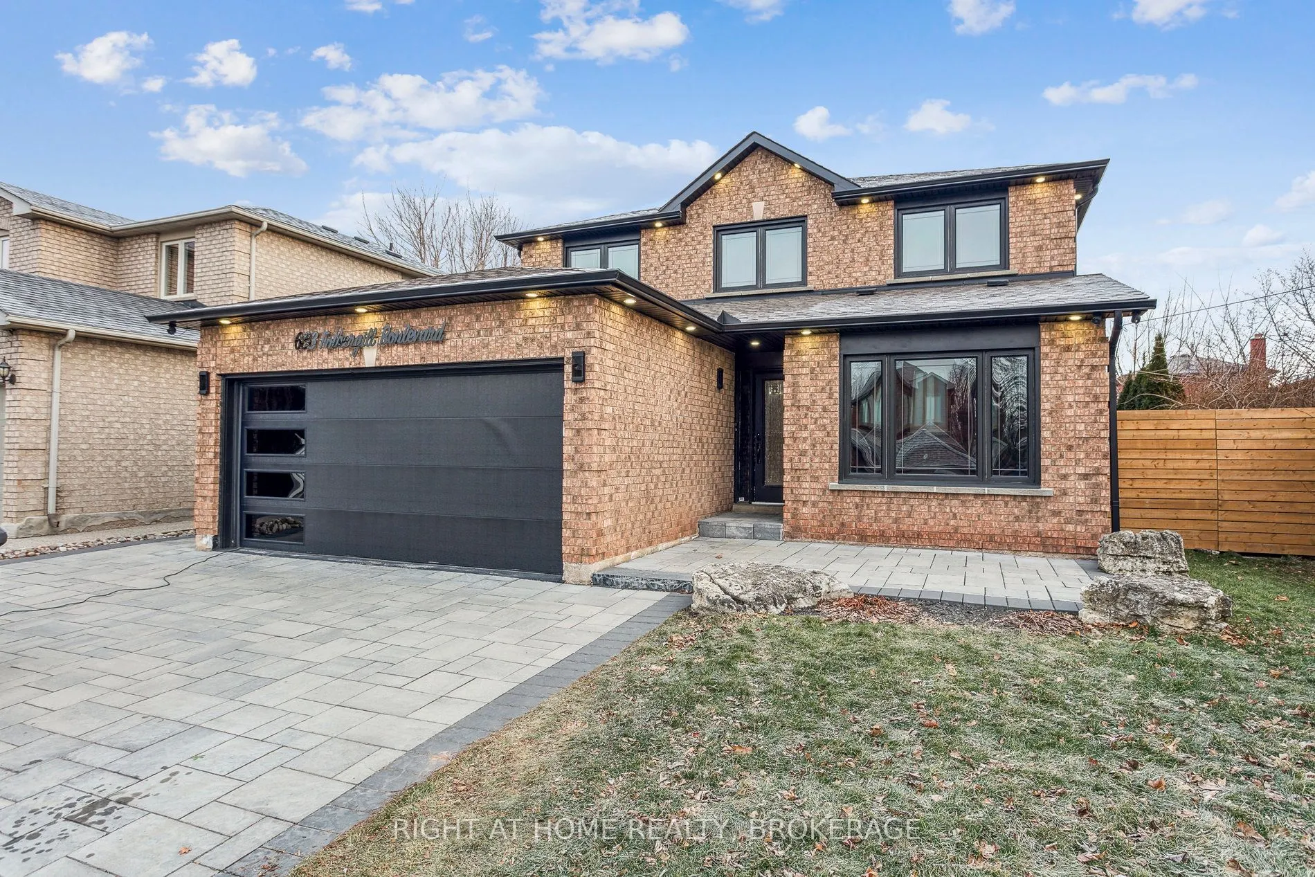 633 Fothergill Boulevard, Burlington, ON L7L 6E3