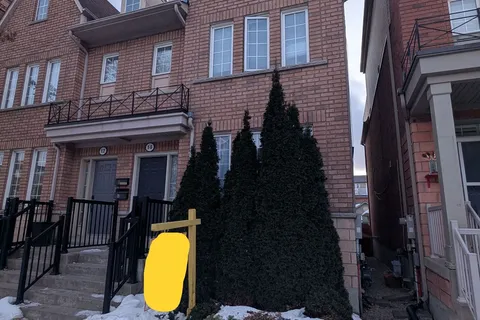 14 Haynes Avenue, Toronto, ON M3J 3P6