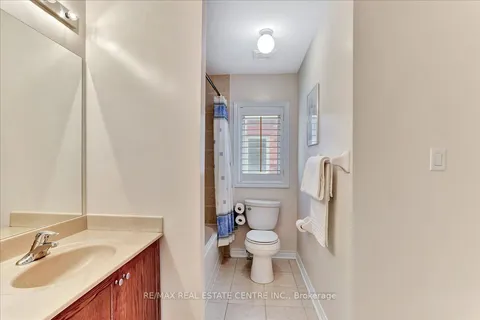 244 Quinlan Court, Milton, ON L9T 7A2