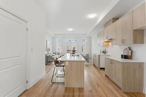 82 Salina Street, Mississauga, ON L5M 2S5