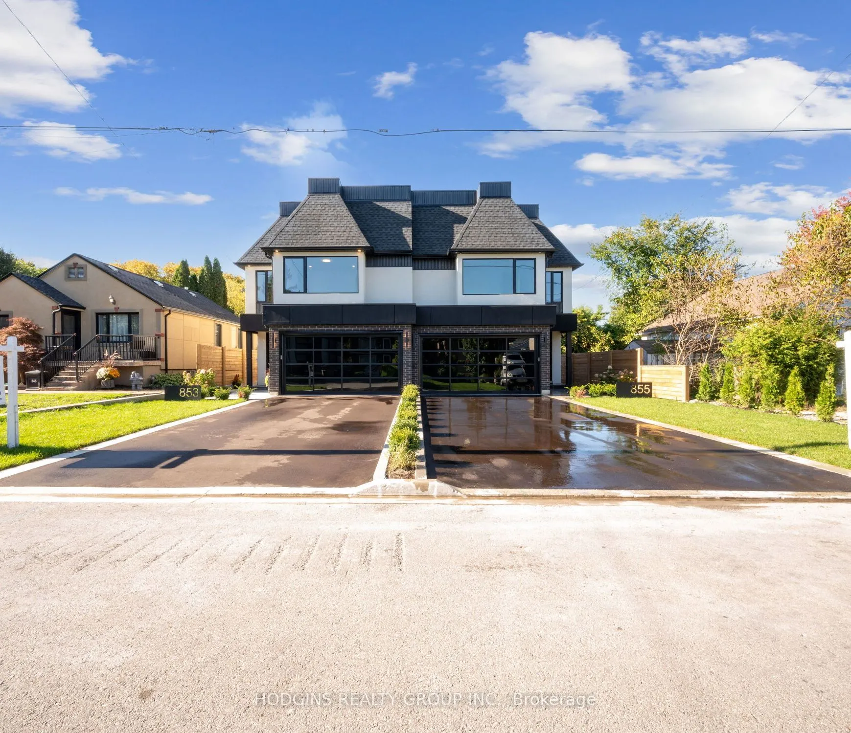 853 Tenth Street, Mississauga, ON L5E 1S7
