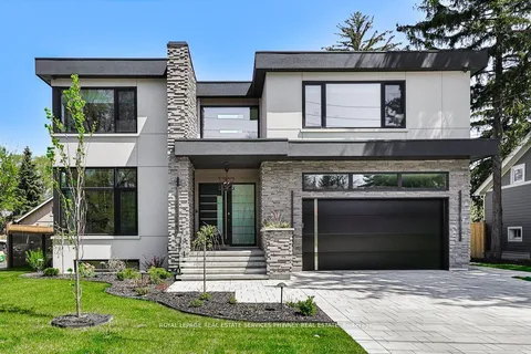 1617 Trotwood Avenue, Mississauga, ON L5G 3Z8