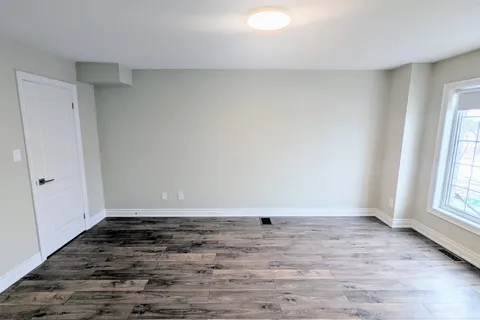 94 Evelyn Wiggins Drive, ON M3J 0E4