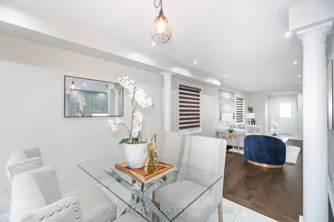 46 Hollowgrove Boulevard, Brampton, ON L6P 1B1