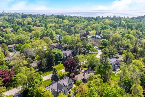262 Alscot Crescent, Oakville, ON L6J 4R4