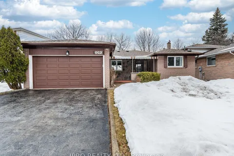 3293 Havenwood Drive, Mississauga, ON L4X 2M2
