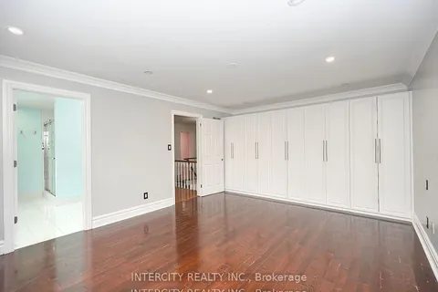 55 Ridgehill Drive, Brampton, ON L6Y 2C3