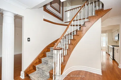 55 Ridgehill Drive, Brampton, ON L6Y 2C3