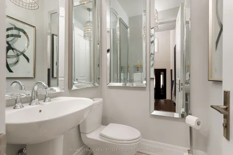 251 Hanover Street, Oakville, ON L6K 0H3