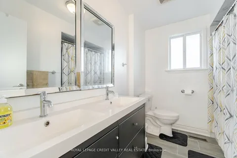 83 Fairglen Avenue, Brampton, ON L6X 1K7