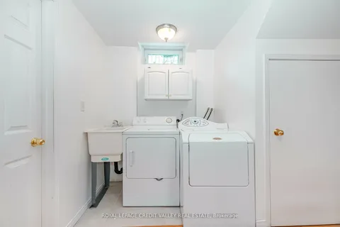 83 Fairglen Avenue, Brampton, ON L6X 1K7