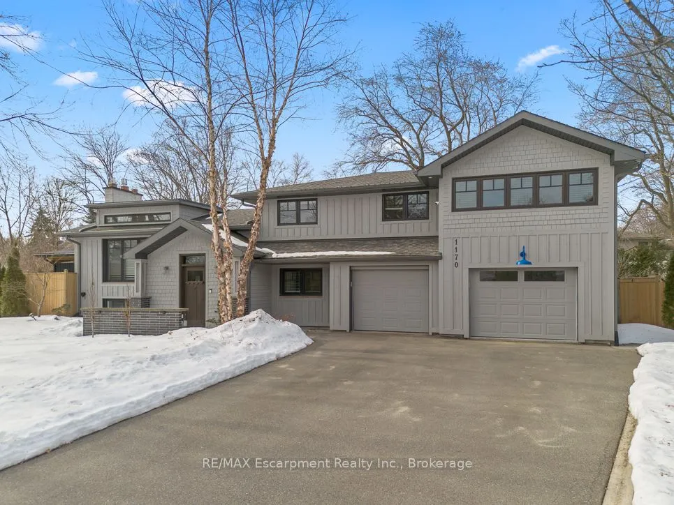 1170 Willowbrook Drive, Oakville, ON L6L 2J8