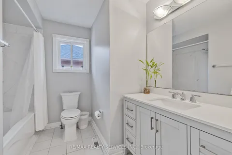 24 Royal Valley Drive, Caledon, ON L7C 1B2