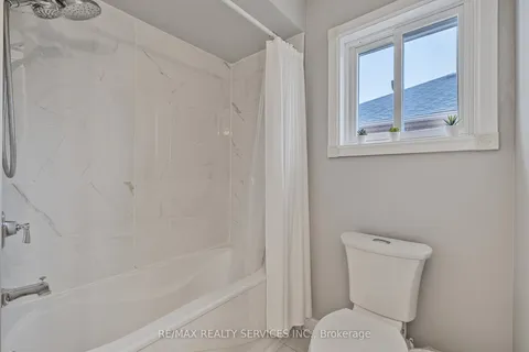 24 Royal Valley Drive, Caledon, ON L7C 1B2