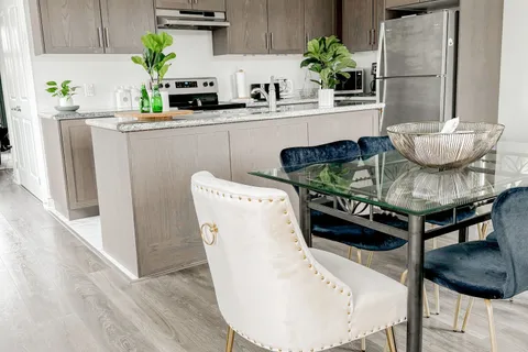 3038 Islington Avenue, Toronto, ON M9L 0A6