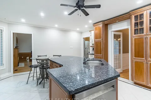 1027 Masters Green N/A, Oakville, ON L6M 2N7