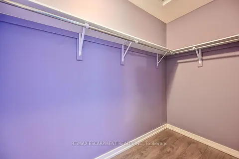 457 Queen Mary Drive, Brampton, ON L7A 4L2