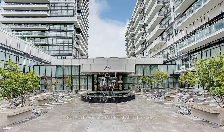 251 MANITOBA Street, Toronto, ON M8Y 0C7