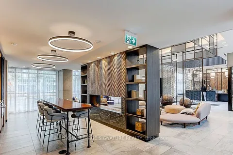 251 MANITOBA Street, Toronto, ON M8Y 0C7