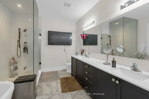 10 Tweedhill Avenue, Caledon, ON L7C 4K5