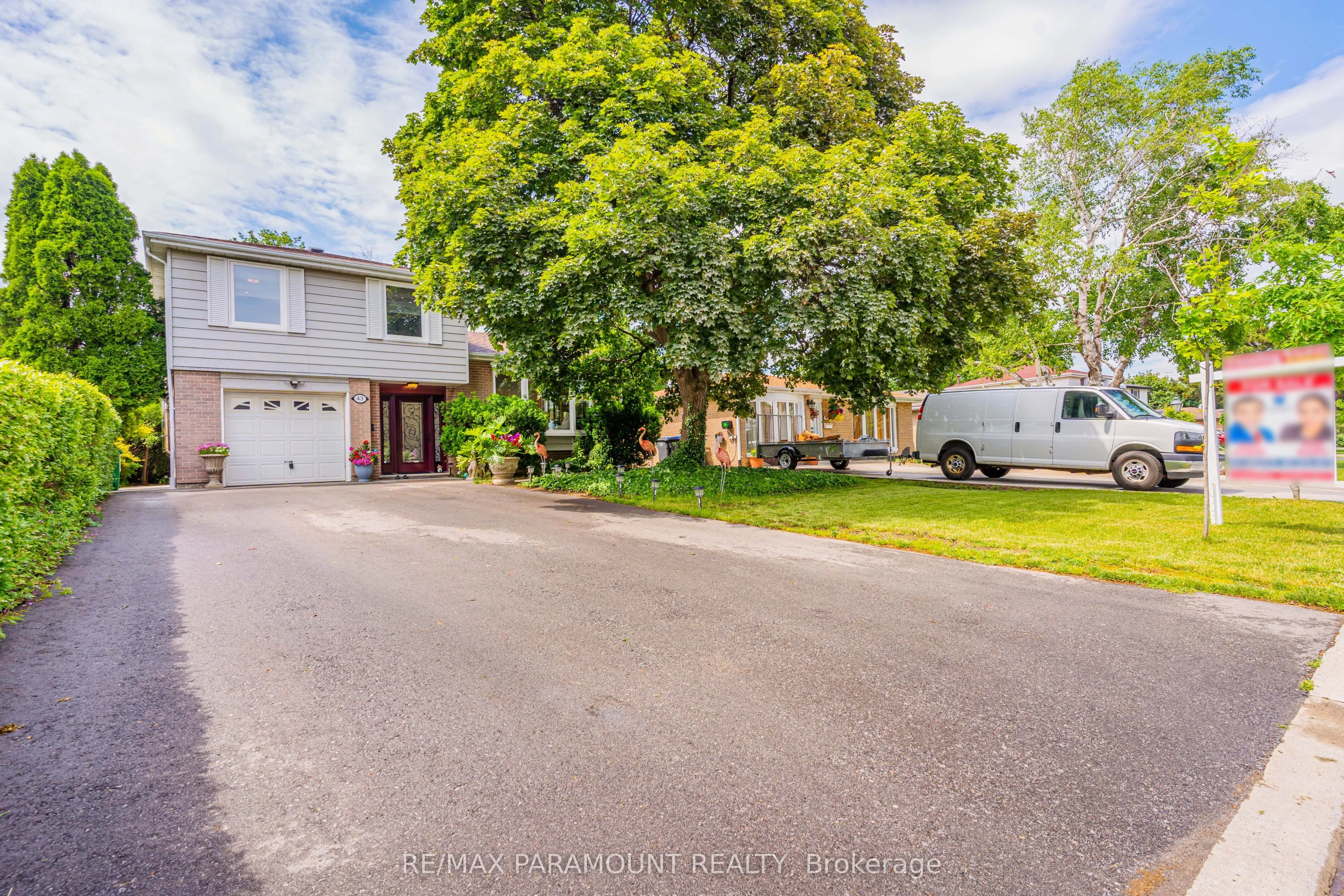 43 Bromley Crescent, Brampton, ON L6T 1Z2