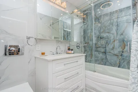 43 Bromley Crescent, Brampton, ON L6T 1Z2
