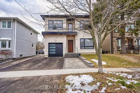 38 Uno Drive, Toronto, ON M8Z 3N8