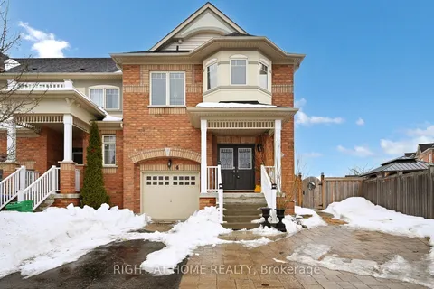 4 Mcelroy Court, ON L7C 3X2