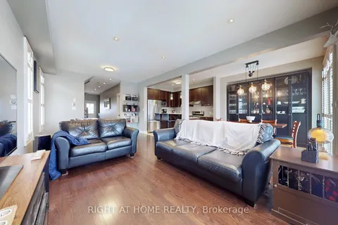 4 Mcelroy Court, ON L7C 3X2