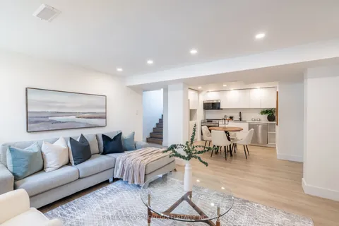 1232 Homewood Drive, ON L7P 2M4