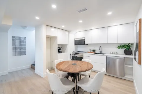 1232 Homewood Drive, ON L7P 2M4