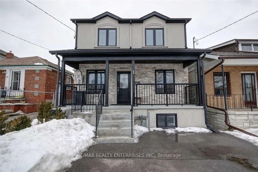 96 Manitoba Street, Toronto, ON M8Y 1C9