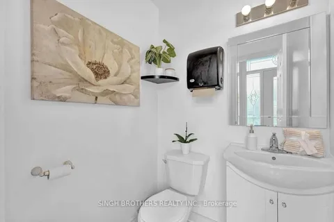 65 Elmvale Avenue, Brampton, ON L6Z 1A6