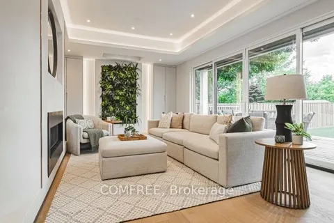 202 Queen Street, Mississauga, ON L5H 1L6