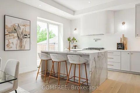 202 Queen Street, Mississauga, ON L5H 1L6