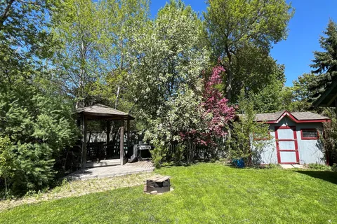 34 McMurchy Avenue, Brampton, ON L6X 1Y1