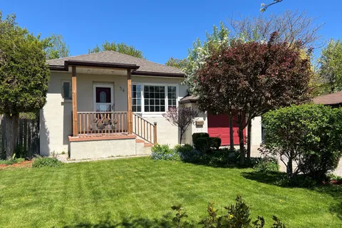 34 McMurchy Avenue, Brampton, ON L6X 1Y1