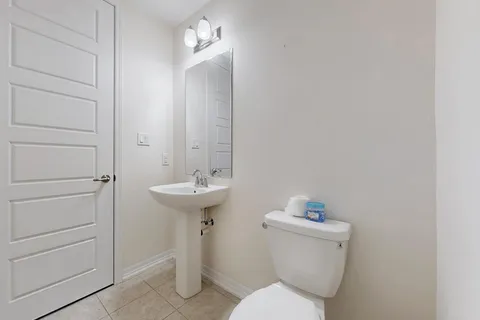 228 HAROLD DENT Trail, Oakville, ON L6M 1S2