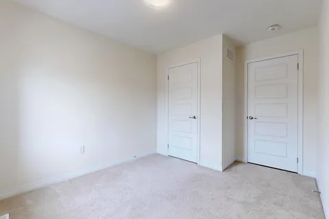 228 HAROLD DENT Trail, Oakville, ON L6M 1S2
