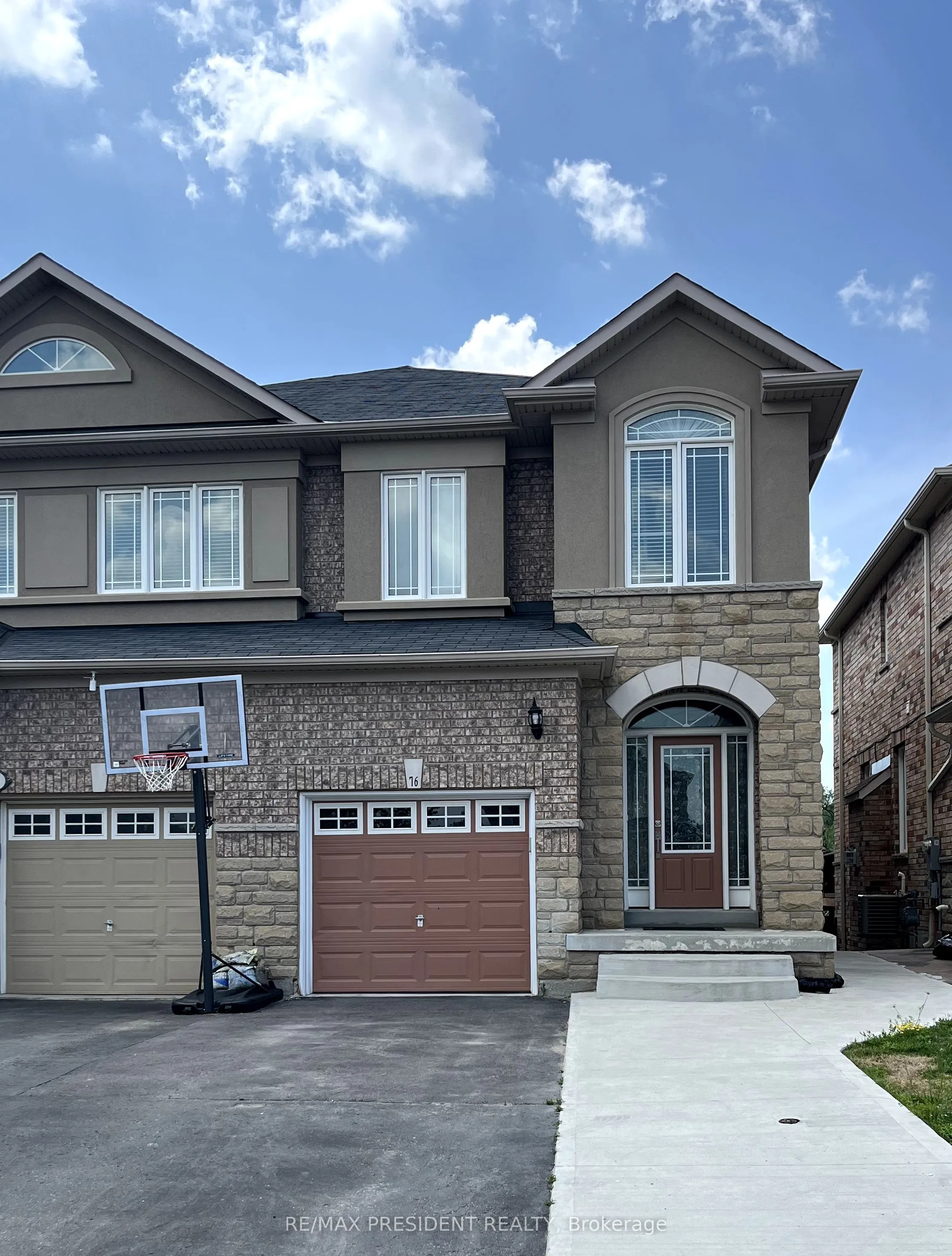 76 Saint Grace Court, ON L6P 3B9