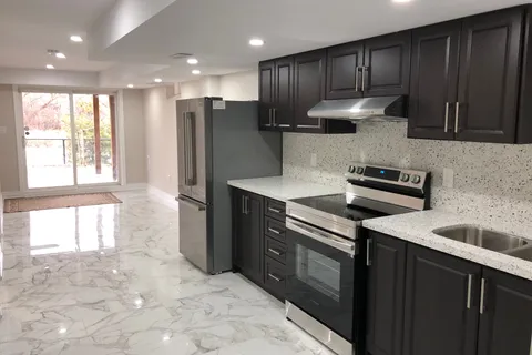76 Saint Grace Court, ON L6P 3B9