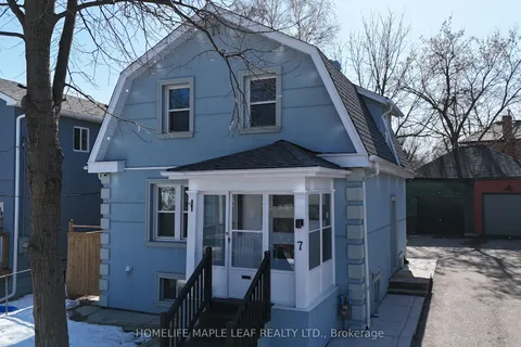 7 Lowes Avenue, ON L6X 1R8