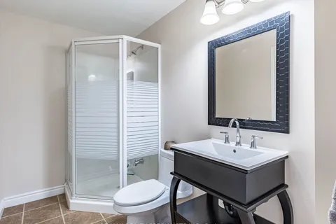 956 Huffman Crescent, ON L9T 6M7