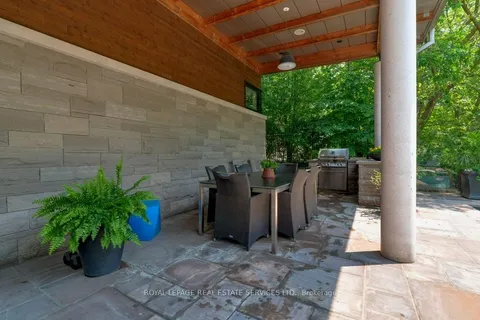 1104 Balmoral Place, Oakville, ON L6J 2C9